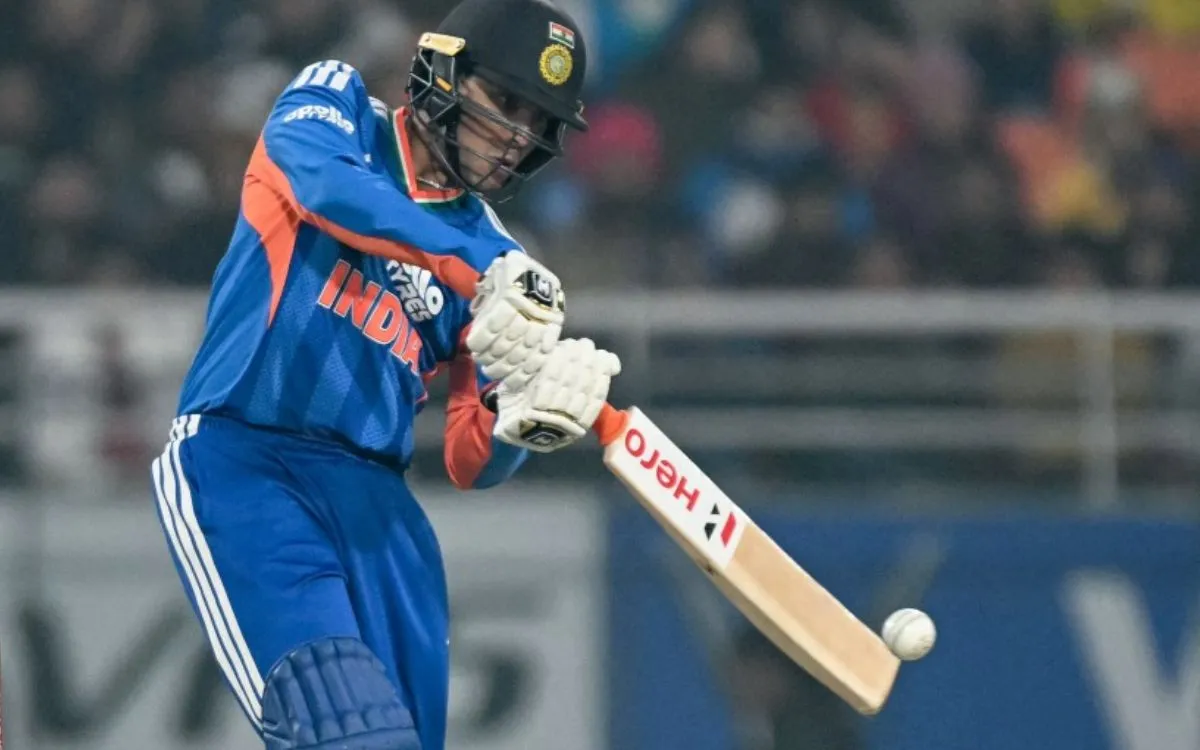 IND vs SA: अभिषेक शर्मा ने रचा इतिहास, सूर्यकुमार यादव के बाद ऐसा करने वाले दूसरे भारतीय क्रिकेटर बने