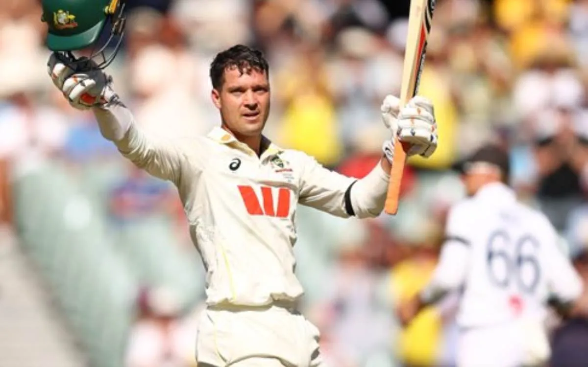 Ashes 2025-26 3rd Test: एलैक्स कैरी-उस्मान ख्वाजा की शानदार पारी, ऑस्ट्रेलिया ने पहले दिन बनाए 300 से ज्यादा रन
