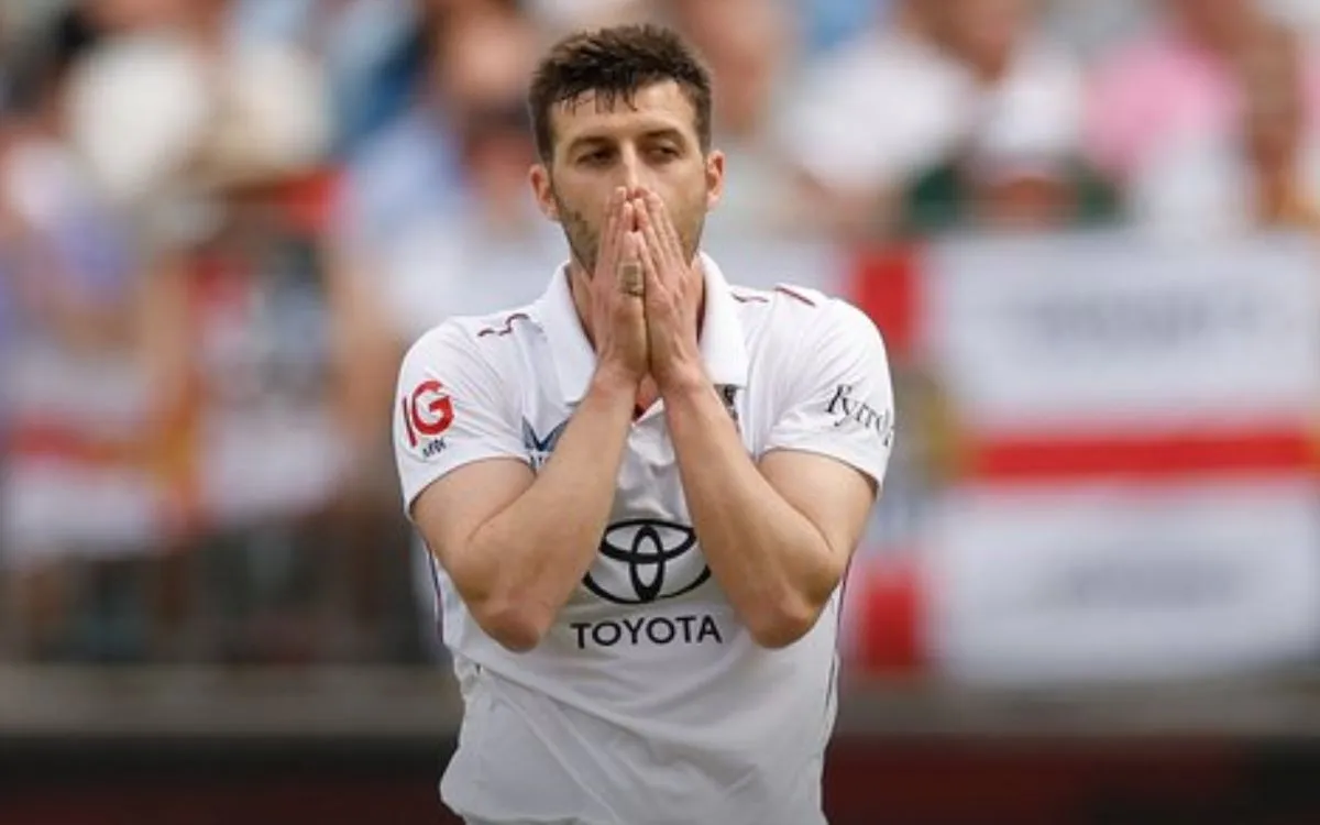 Mark Wood एशेज सीरीज से बाहर, मैथ्यू फिशर को मिली इंग्लैंड टीम में जगह