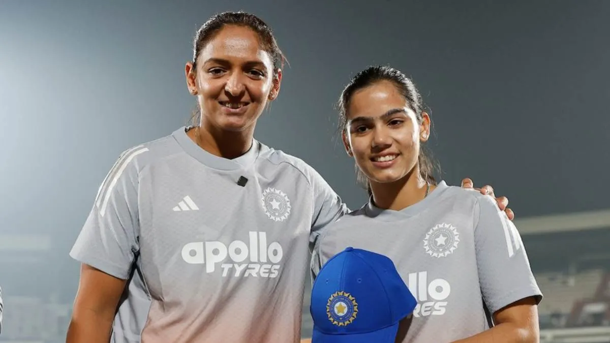 1st T20I: भारतीय महिला क्रिकेट टीम ने श्रीलंका के खिलाफ चुनी गेंदबाजी,20 साल की खिलाड़ी का डेब्यू