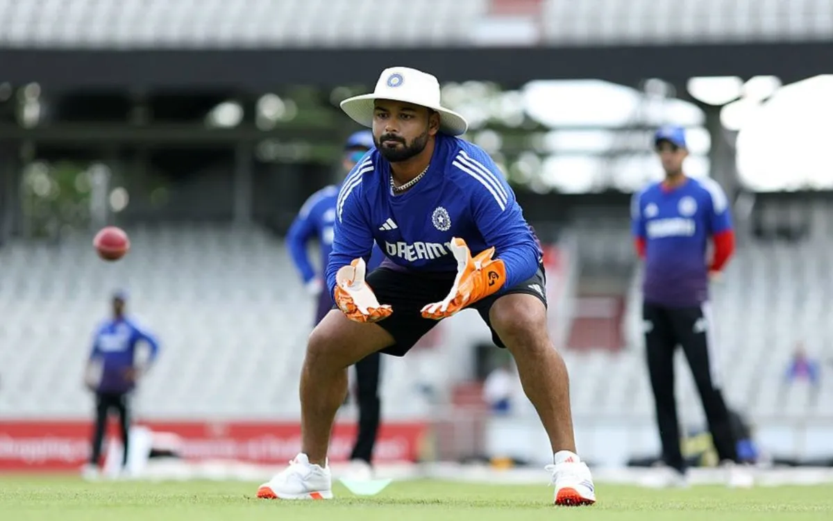 Rishabh Pant न्यूजीलैंड के खिलाफ वनडे सीरीज से हुए बाहर, ये खिलाड़ी हुआ टीम इंडिया में शामिल