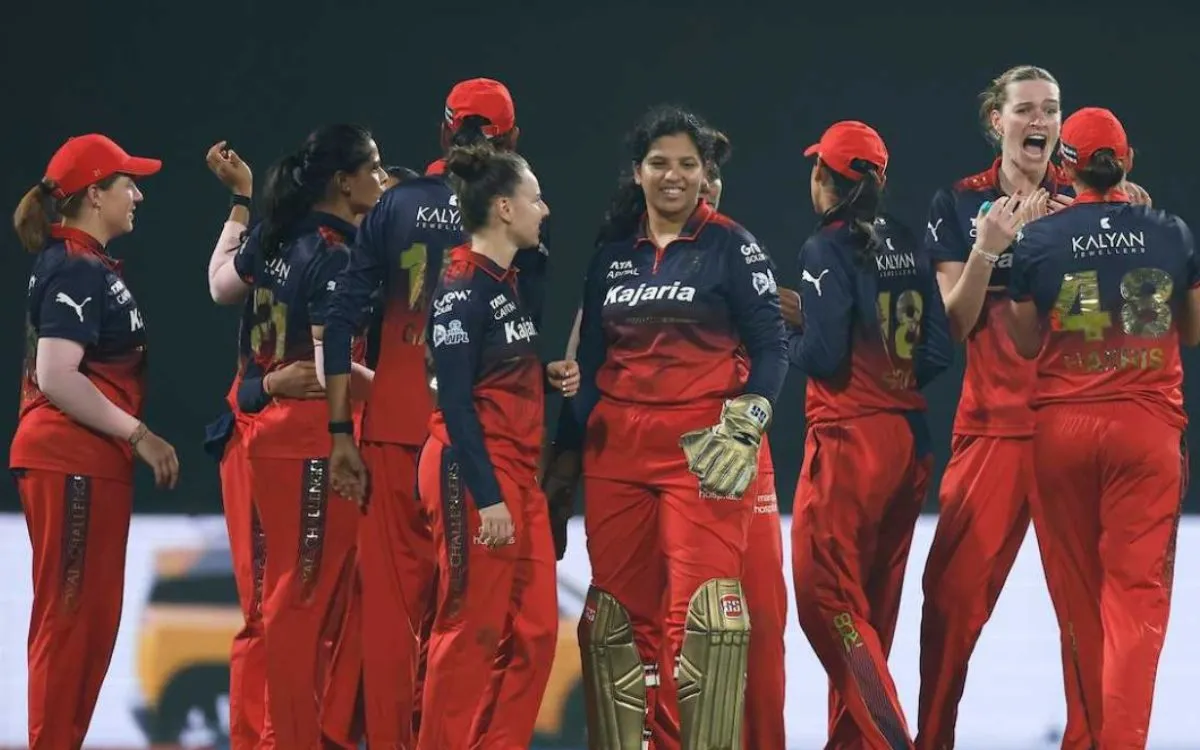 WPL 2026: स्मृति मंधाना ने जड़ा तूफानी पचास,RCB ने दिल्ली कैपिटल्स को 8 विकेट से रौंदा
