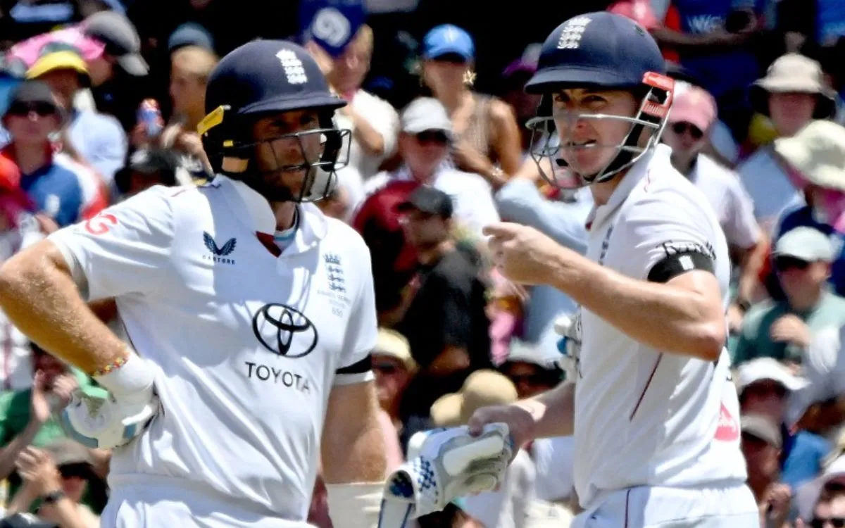 Ashes 2025-26: सिडनी टेस्ट के पहले दिन हुआ सिर्फ 45 ओवर का खेल,रूट-ब्रूक की बदौलत इंग्लैंड का स्कोर 211-3