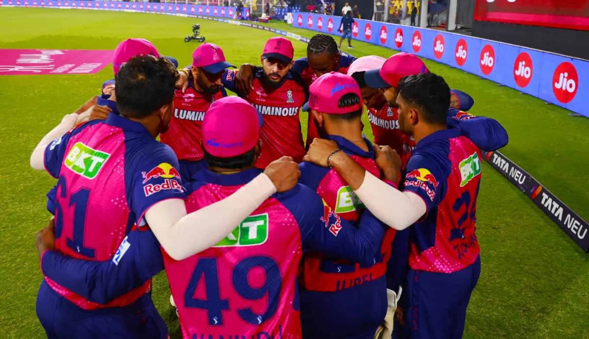 IPL 2026: राजस्थान रॉयल्स को झटका, सैम कुरेन पूरे सीजन से हो सकते हैं बाहर