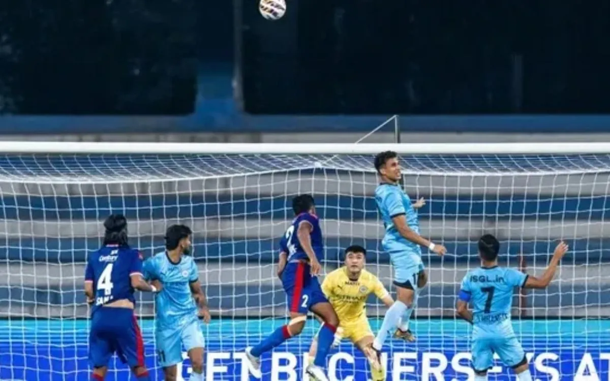 ISL 2025-26: बेंगलुरु एफसी और मुंबई सिटी एफसी के बीच रोमांचक मुकाबला ड्रॉ